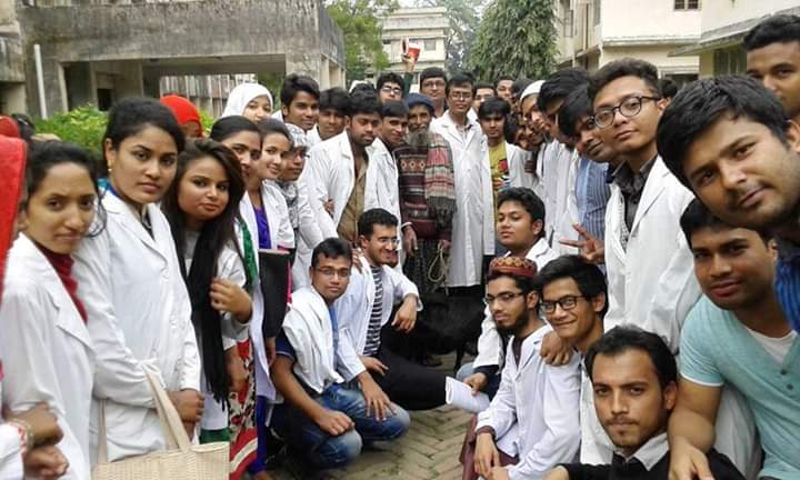 ইন্টারন স্টুডেন্ট